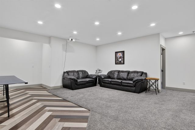 324 31st Street SE, Altoona, IA 50009