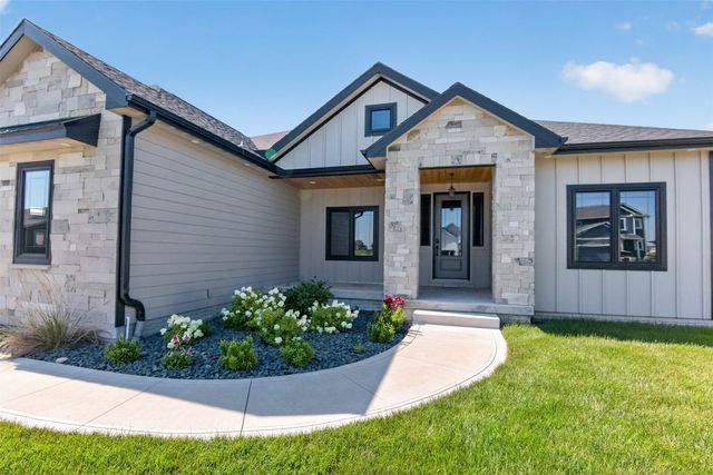324 31st Street SE, Altoona, IA 50009