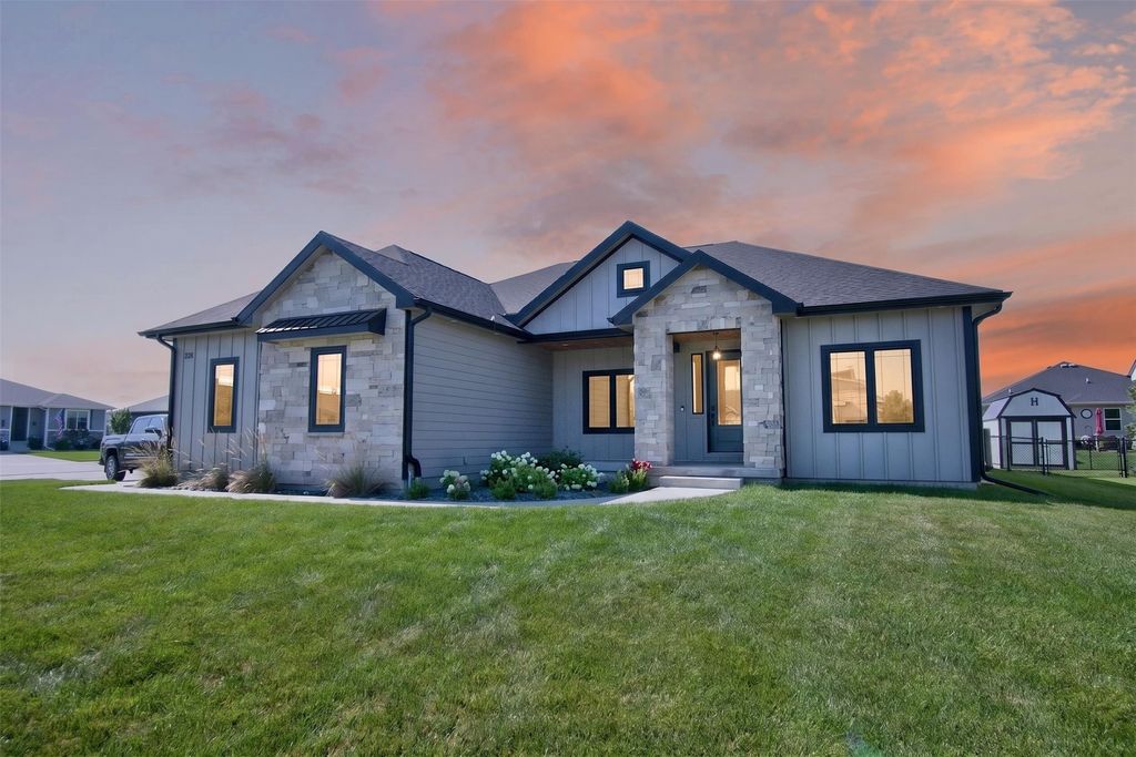 324 31st Street SE, Altoona, IA 50009
