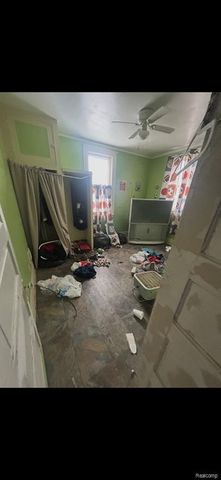 5541 Field Street, Detroit, MI 48213