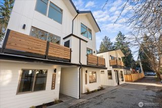 12044 Hiram Place NE #B, Seattle, WA 98125