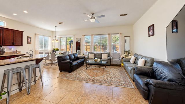 4403 Cherry Blossom Ln, Turlock, CA 95382