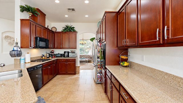 4403 Cherry Blossom Ln, Turlock, CA 95382