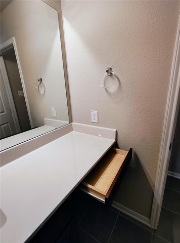 1375 Mixander Way, La Porte, TX 77571