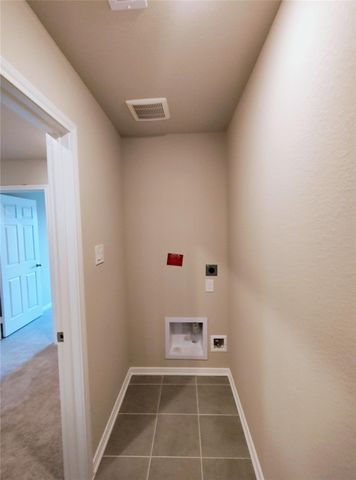 1375 Mixander Way, La Porte, TX 77571