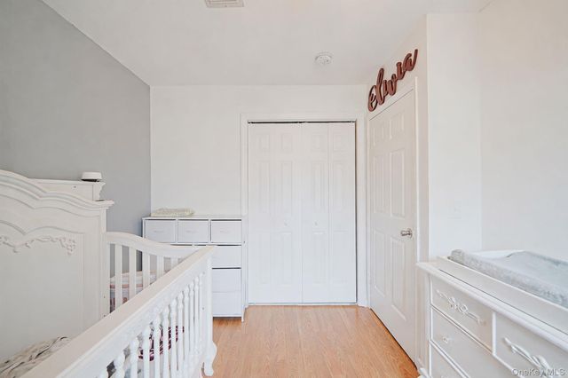 19 Goodwin Lane, Coram, NY 11727