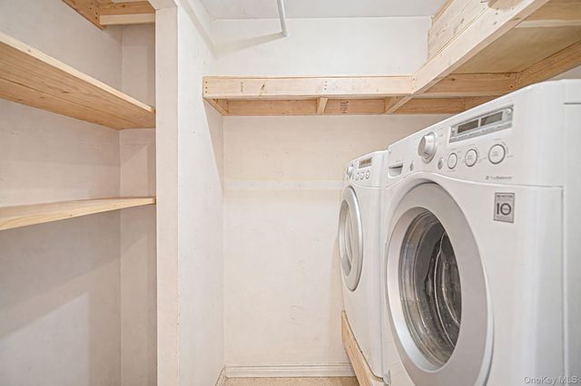 19 Goodwin Lane, Coram, NY 11727