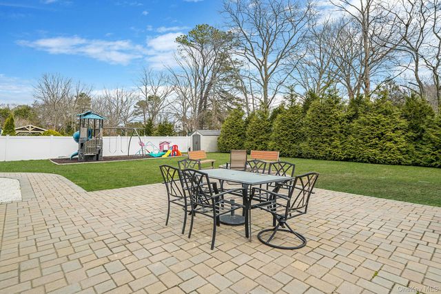 19 Goodwin Lane, Coram, NY 11727