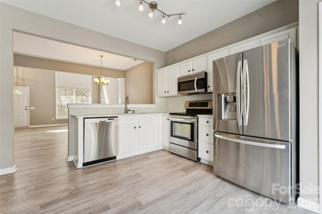 8819 Ormeau Drive, Charlotte, NC 28277