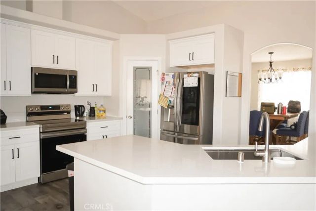 18702 Atlantic Street, Hesperia, CA 92345