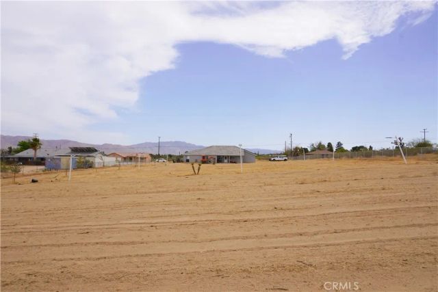 18702 Atlantic Street, Hesperia, CA 92345