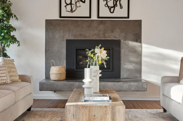 6689 6689 Exeter Dr, Oakland, CA 94611