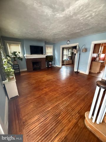 109 W COTTAGE PL, York, PA 17401