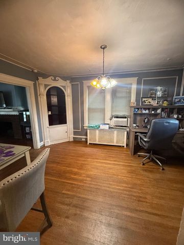 109 W COTTAGE PL, York, PA 17401