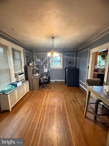 109 W COTTAGE PL, York, PA 17401