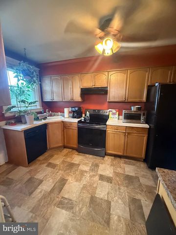 109 W COTTAGE PL, York, PA 17401