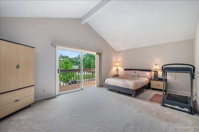 852 Woodmar Drive, Crystal Lake, IL 60014