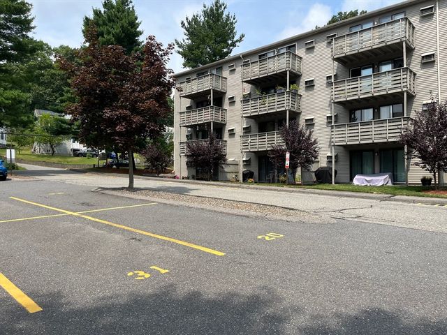 1205 Grafton Street B-23, Worcester, MA 01604