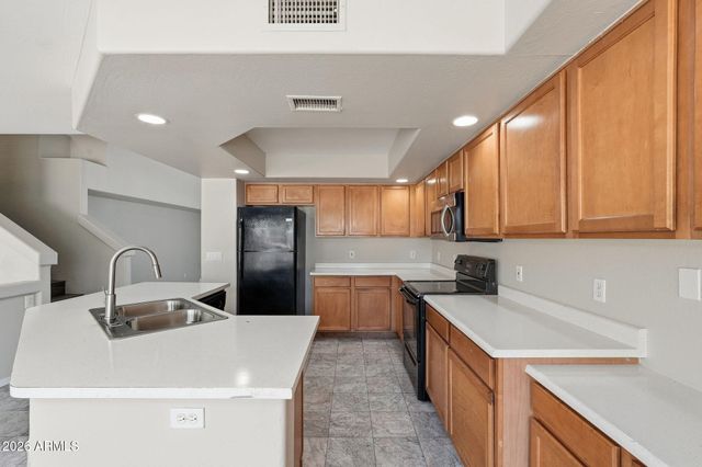 7754 W MARLETTE Avenue, Glendale, AZ 85303