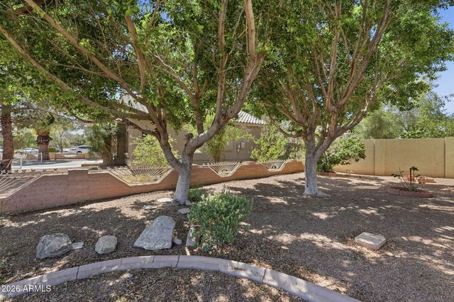 7754 W MARLETTE Avenue, Glendale, AZ 85303