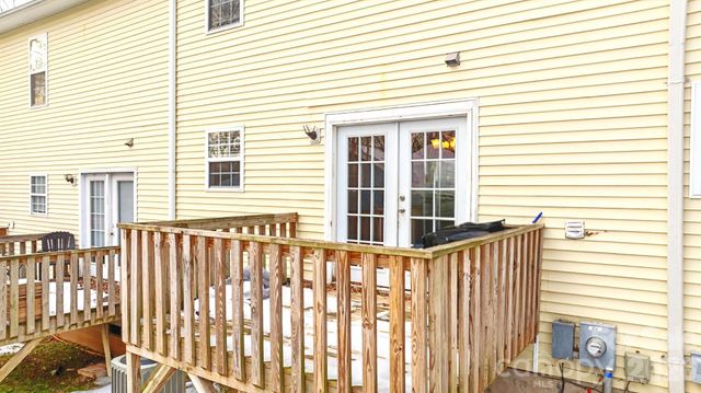 1055 19th Street NE, Hickory, NC 28601