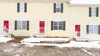 1055 19th Street NE, Hickory, NC 28601