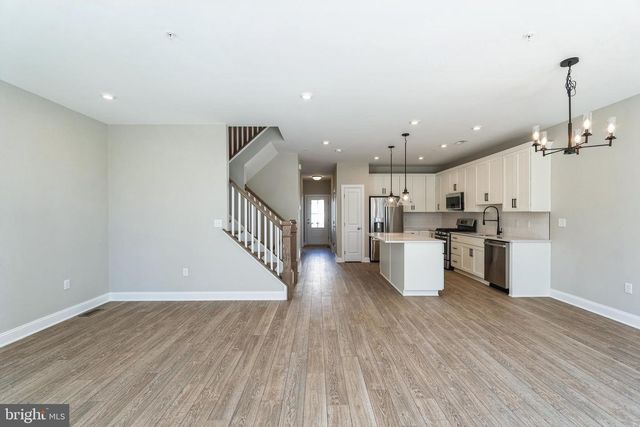 3 IRONWOOD DR, Royersford, PA 19468