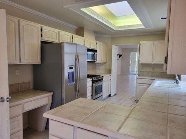 1027 LOS JARDINES Circle, El Paso, TX 79912