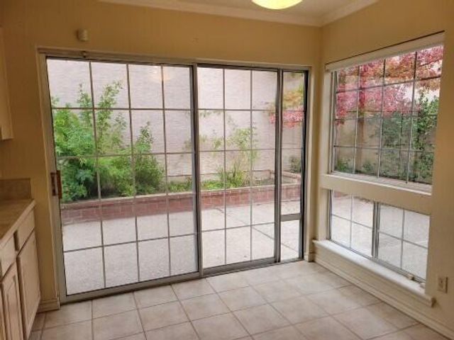 1027 LOS JARDINES Circle, El Paso, TX 79912