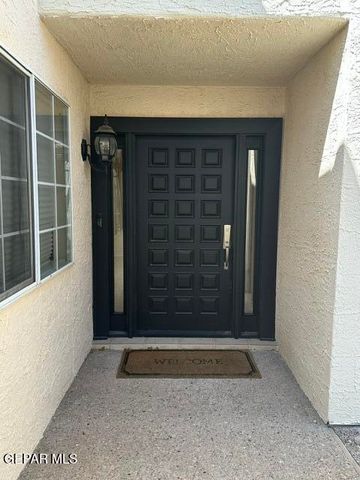 1027 LOS JARDINES Circle, El Paso, TX 79912
