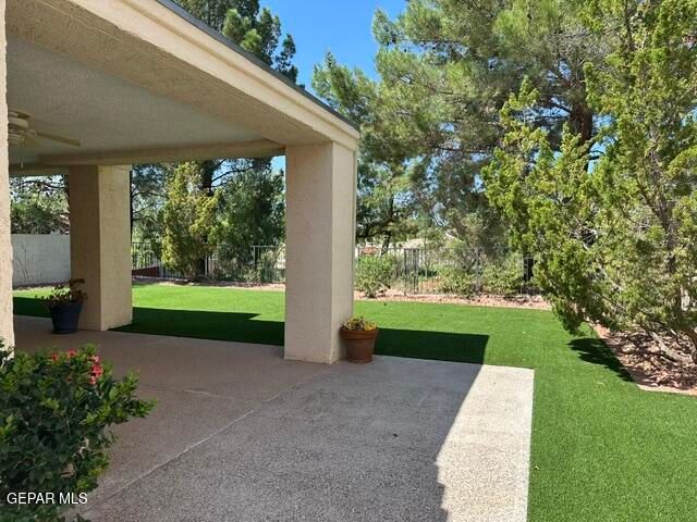 1027 LOS JARDINES Circle, El Paso, TX 79912