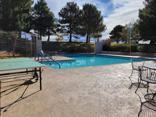 1027 LOS JARDINES Circle, El Paso, TX 79912