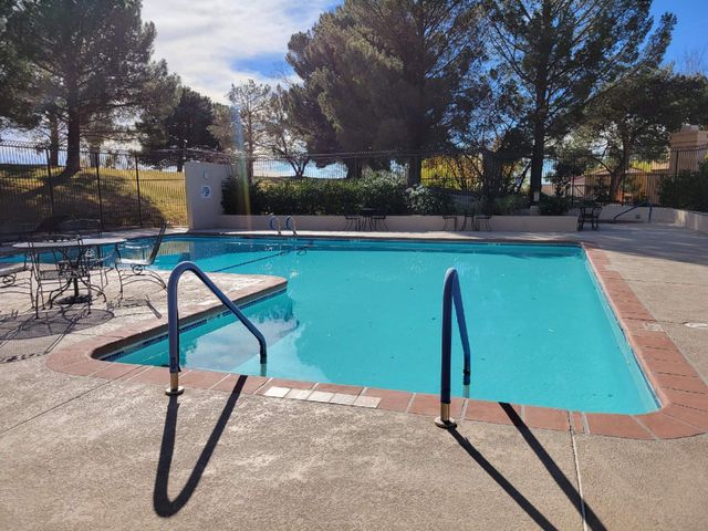 1027 LOS JARDINES Circle, El Paso, TX 79912