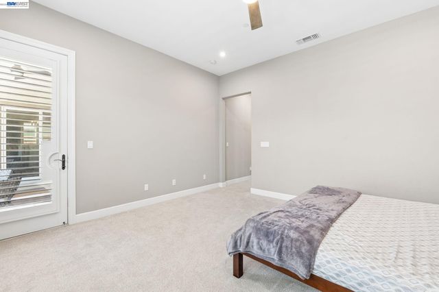 2133 Day Lily Ave, Manteca, CA 95337