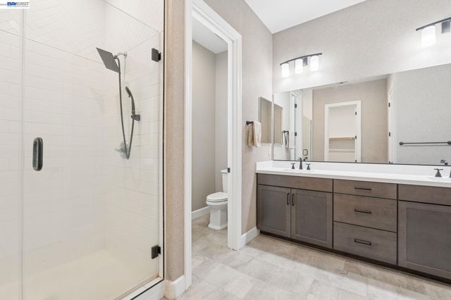 2133 Day Lily Ave, Manteca, CA 95337