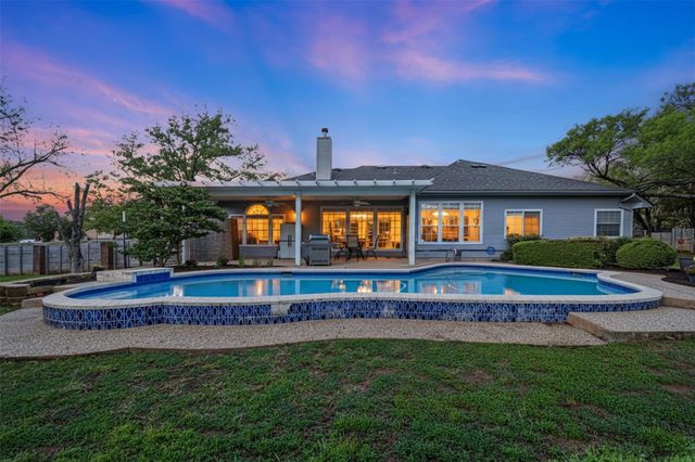 550 Peterson LN, Lakeway, TX 78734