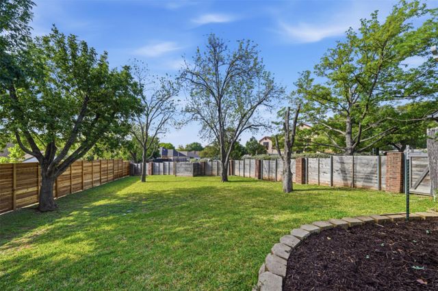 550 Peterson LN, Lakeway, TX 78734