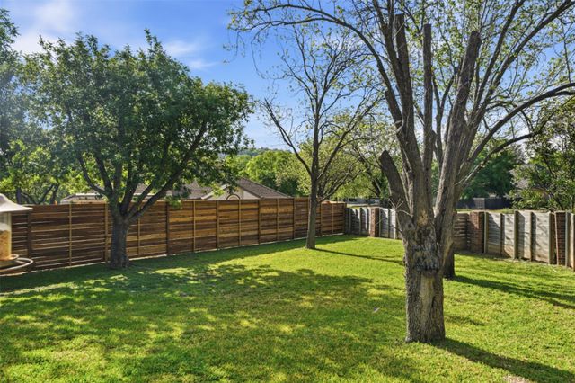 550 Peterson LN, Lakeway, TX 78734