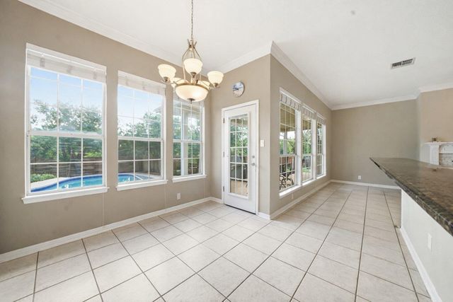 550 Peterson LN, Lakeway, TX 78734