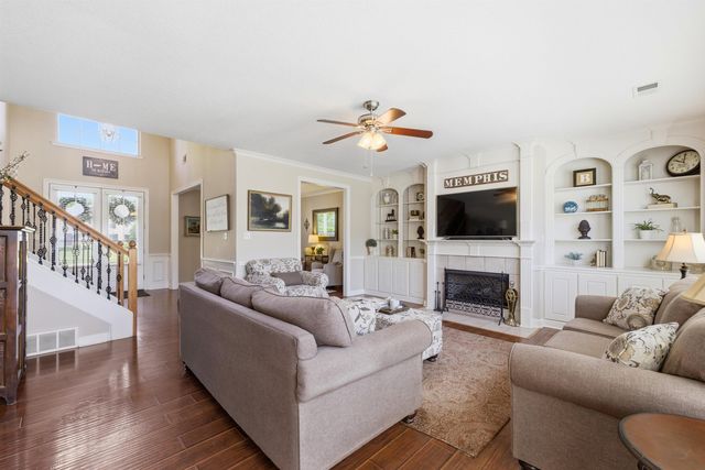 4555 DEVAN WOODS CV, Bartlett, TN 38002