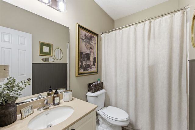 4555 DEVAN WOODS CV, Bartlett, TN 38002