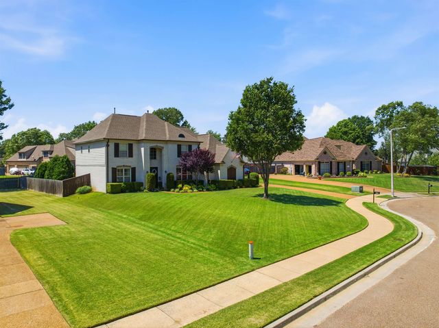 4555 DEVAN WOODS CV, Bartlett, TN 38002