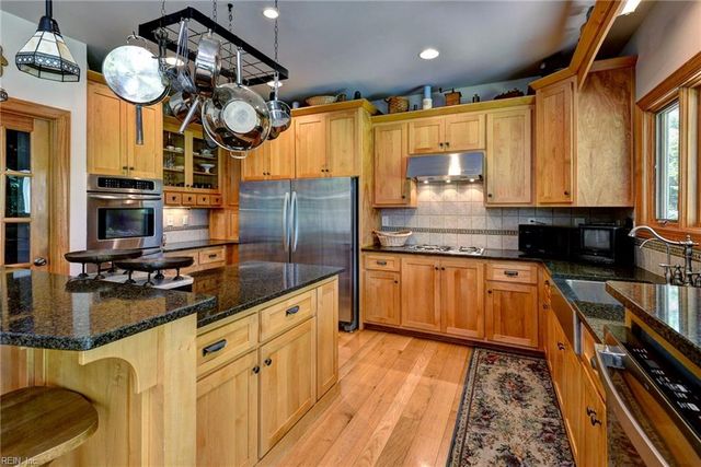 427 Weston RD, Yorktown, VA 23692