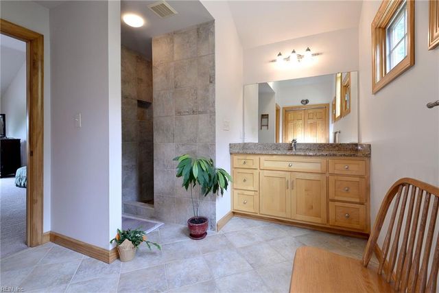 427 Weston RD, Yorktown, VA 23692
