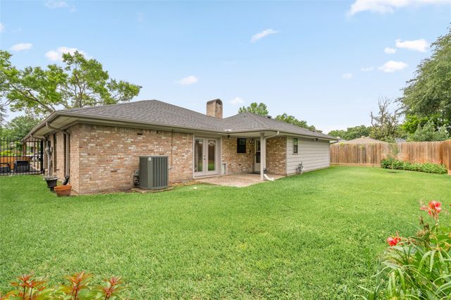 10818 Olympia Drive, Houston, TX 77042