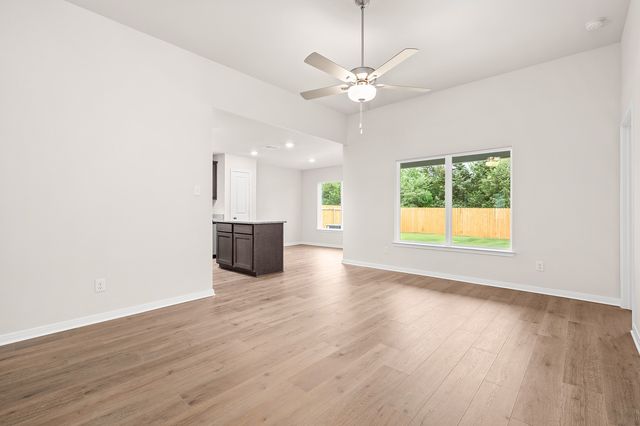 132 North Island Drive, Terrell, TX 75160
