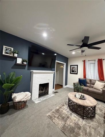 528 E Loula Street, Olathe, KS 66061