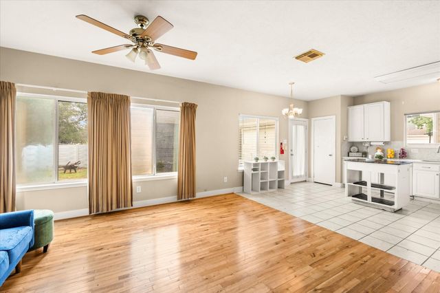 9939 Farrell Drive, Houston, TX 77070