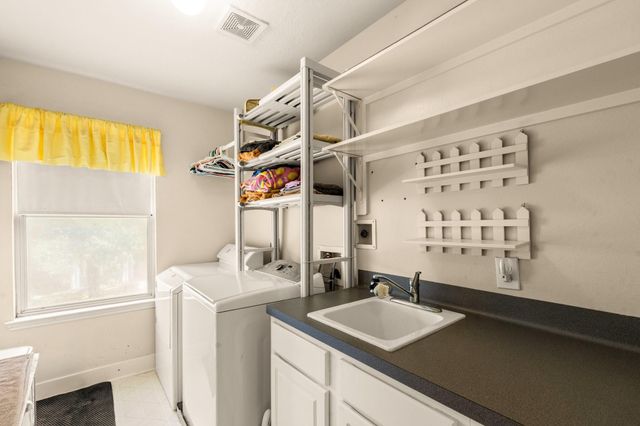 9939 Farrell Drive, Houston, TX 77070