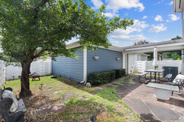 9939 Farrell Drive, Houston, TX 77070